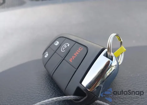 2019 Jeep Compass Limited 4X4 from USA, damaged, VIN 3C4NJDCB8KT840234